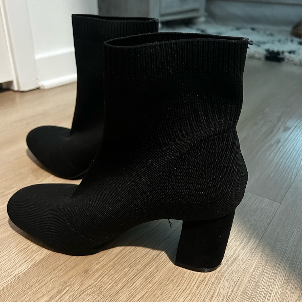 Elegant Black Ankle Boots